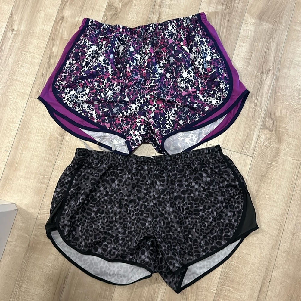 Nike dri fit shorts bundle size L